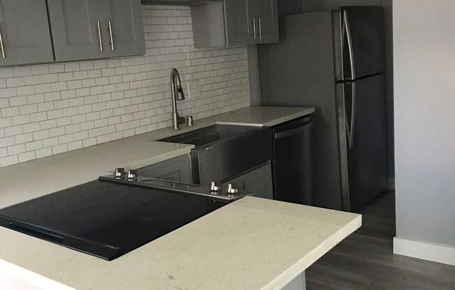 Rent Ready! Your Urban Retreat, 1bd / 1ba Clean and Bright Apartment for Lease, Long Beach