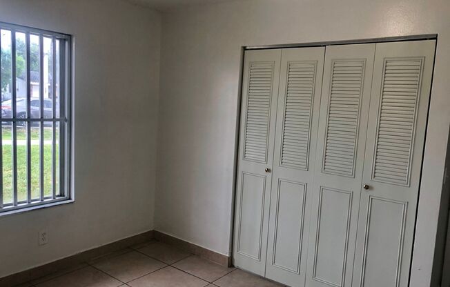 3 beds, 2 baths, 1,500 sqft, $3,200, Unit 820