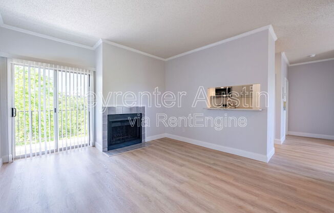 2 beds, 2 baths, 1,004 sqft, $1,650, Unit 380