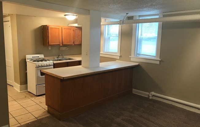 1 bed, 1 bath, 600 sqft, $928, Unit 1