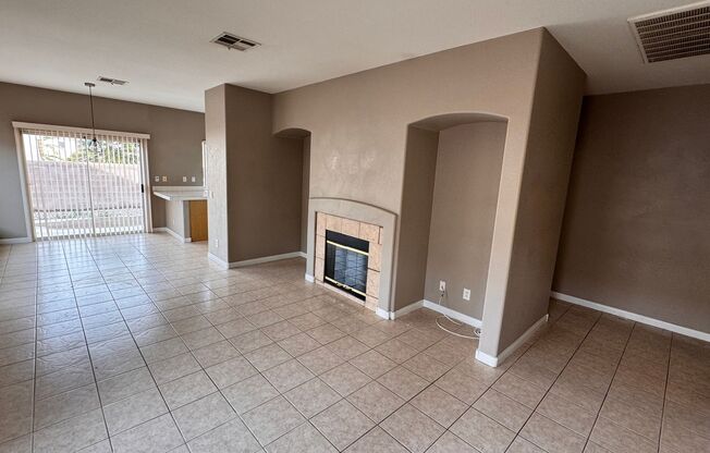 Charming Single-Story 3-Bedroom Home Near 215 & Henderson