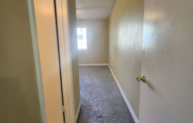 2 beds, 2 baths, $1,350, Unit # 1078