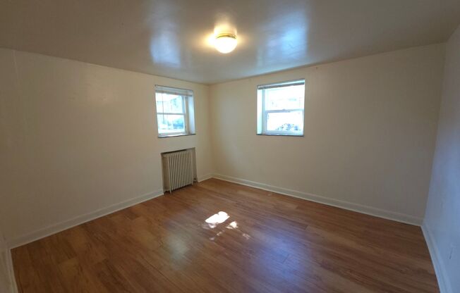 10 beds, 5 baths, $18,850, Unit 1122 12th Street Annex