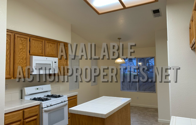 3 beds, 2 baths, $2,595