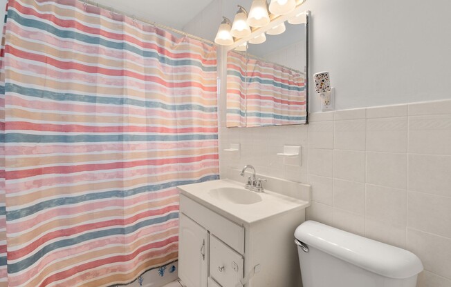 3 beds, 1.5 baths, 1,100 sqft, $3,150, Unit 38