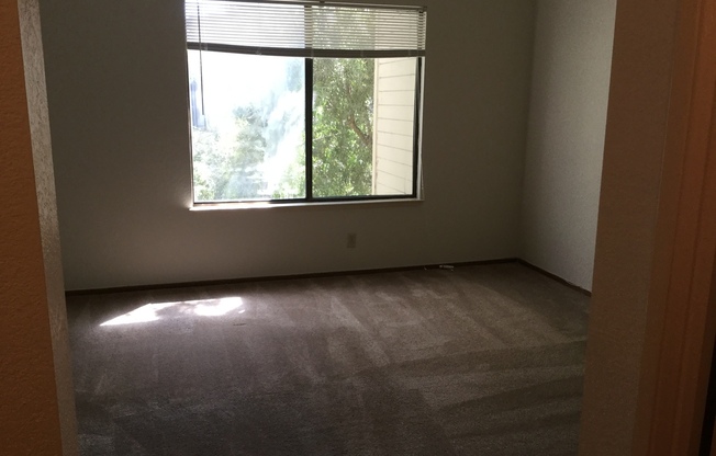 2 beds, 2 baths, $2,650, Unit Unit B