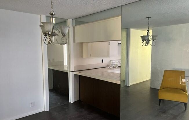 3 bed, 2 bath Available