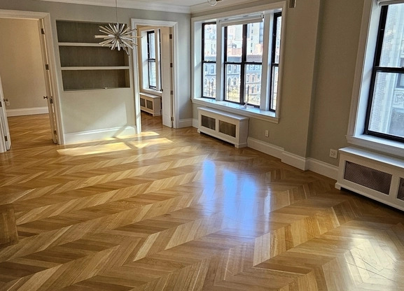 203 W 98 ST