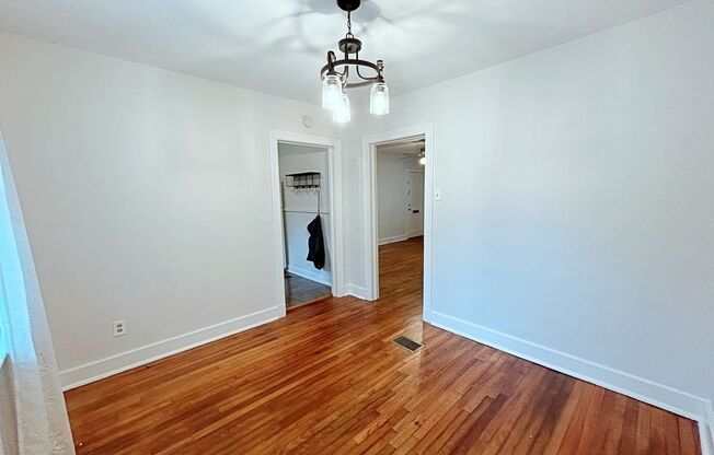 2 Bedroom off Acadian Thwy At the Villa