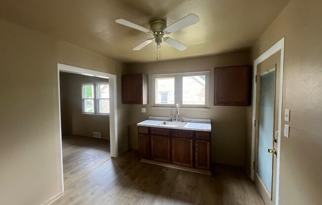 6025 N 35 ST