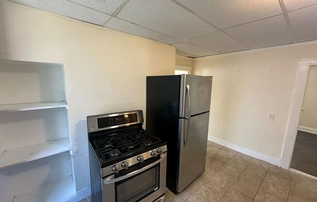 2 beds, 1 bath, $1,450, Unit 1