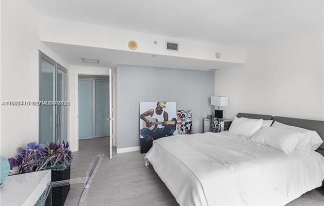 3 beds, 2 baths, 1,792 sqft, $7,500, Unit 335 S Biscayne # 2309