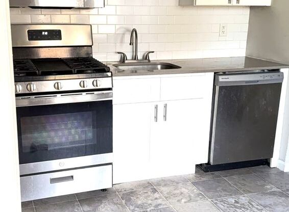 1 bed, 1 bath, 800 sqft, $1,295, Unit Unit 9-D