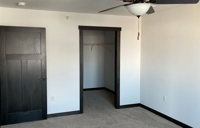 2 beds, 1 bath, 1,125 sqft, $1,250