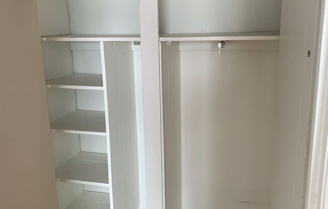 2 beds, 1 bath, 728 sqft, $1,450, Unit 5G