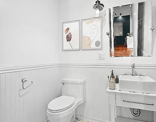 2 beds, 1.5 baths, $5,485, Unit 401
