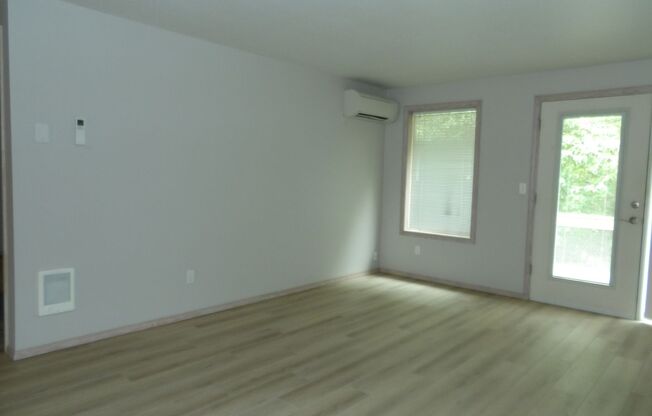 2 beds, 2 baths, 1,240 sqft, $1,940, Unit L58