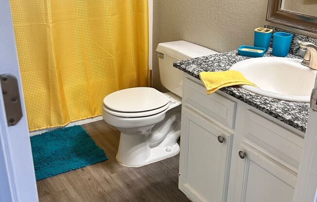 1 bed, 1 bath, 555 sqft, $1,650