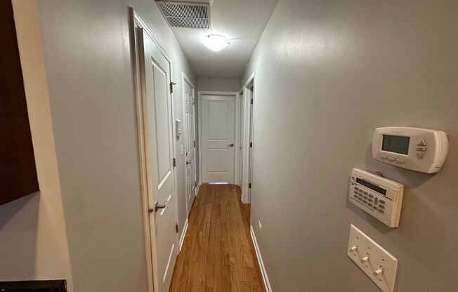 2 beds, 1 bath, $1,550, Unit 4057 #3