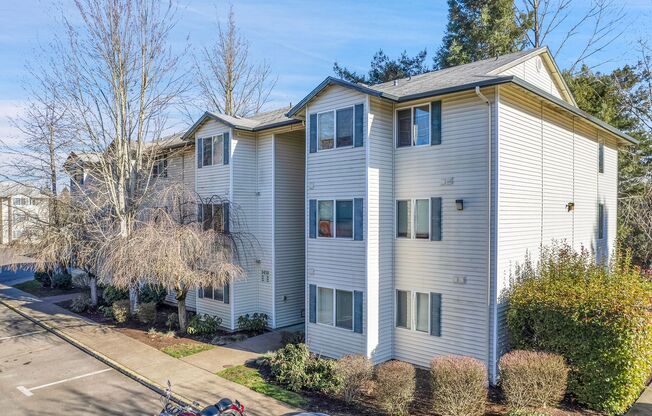 #271 CHELSEA COURT APTS