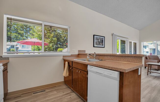 2 beds, 1.5 baths, 1,050 sqft, $2,049, Unit 214-774C