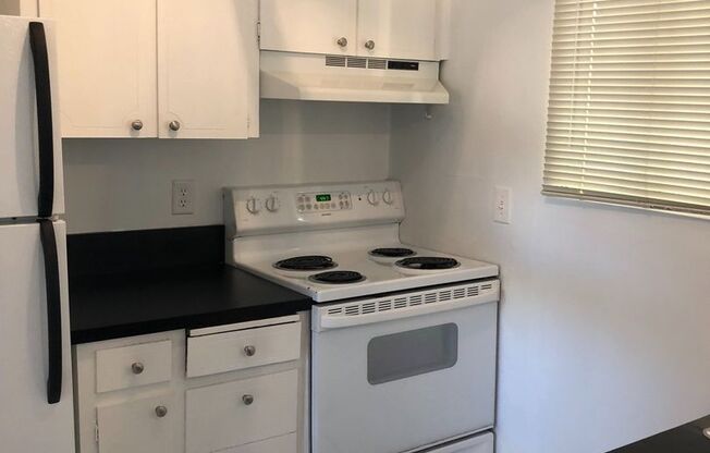 Southwest Portland Condo with views!