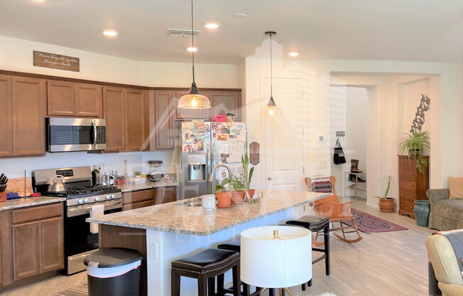 3 beds, 2 baths, 1,742 sqft, $2,295