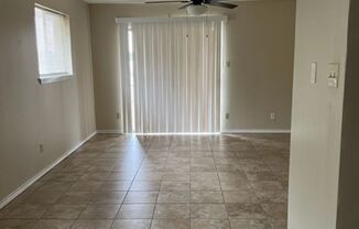 1 bed, 1 bath, $625, Unit 8