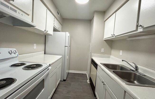 3 beds, 1 bath, $1,495, Unit Unit 3