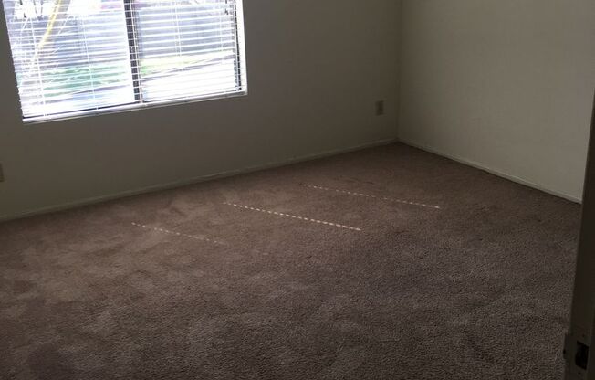 2 beds, 1 bath, 875 sqft, $1,545, Unit 485-206