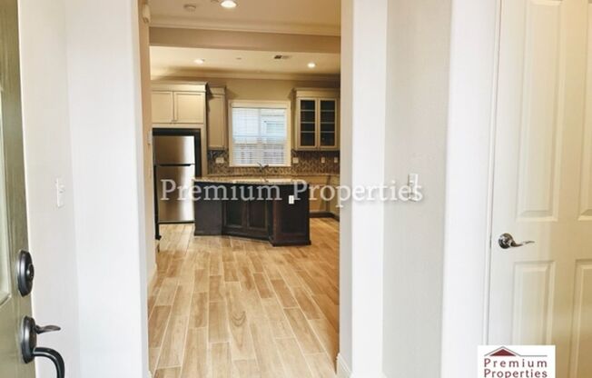 Exquisite 4BD/3.5BA + Loft, Tri-Level Home in Gale Ranch, San Ramon- Available NOW!