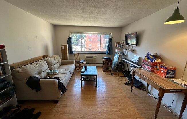 2 Bed/1 Bath - Close to T - Pool - Heat/Hot Water Included
