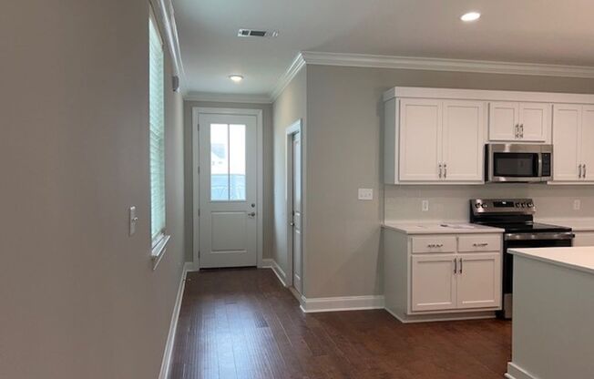 3BR/3BA For Rent
