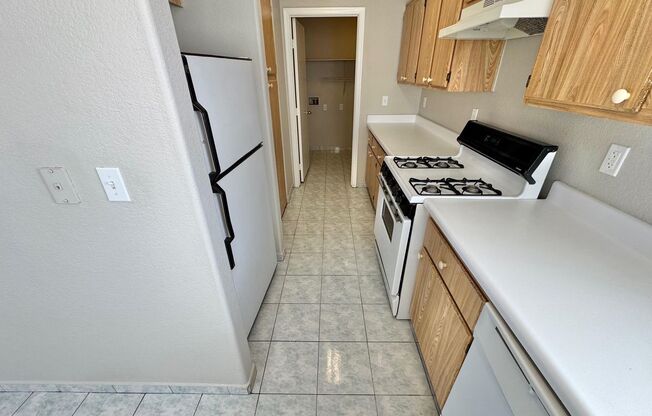 THIS PROPERTY IS A CHARMING SINGLE-STORY HOME IN SOUTH LAS VEGAS, FEATURING 2 BEDROOMS, 2 BATHS