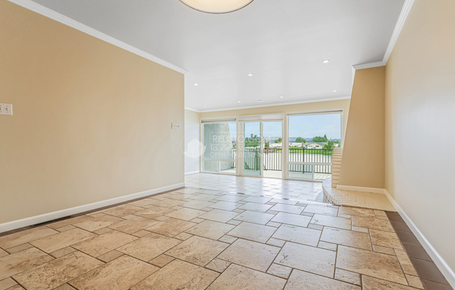 448 FATHOM DR