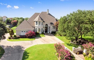 1021 Park Ridge Circle
