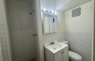 344 E 61 ST