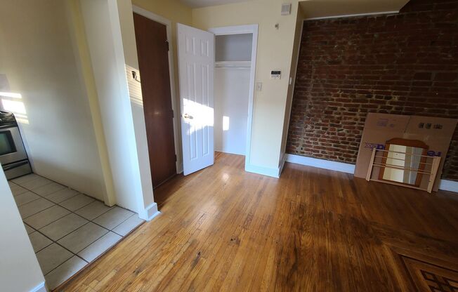 1619 Green Street