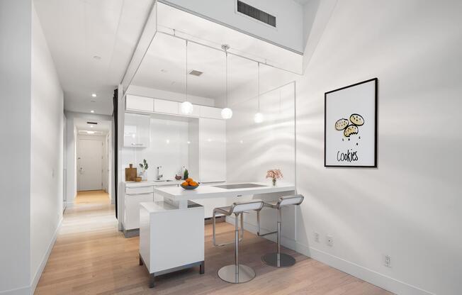 Studio, 1 bath, 698 sqft, $4,200, Unit 309