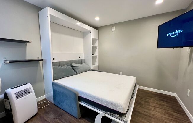 Studio, 1 bath, 325 sqft, $1,775, Unit 435-201