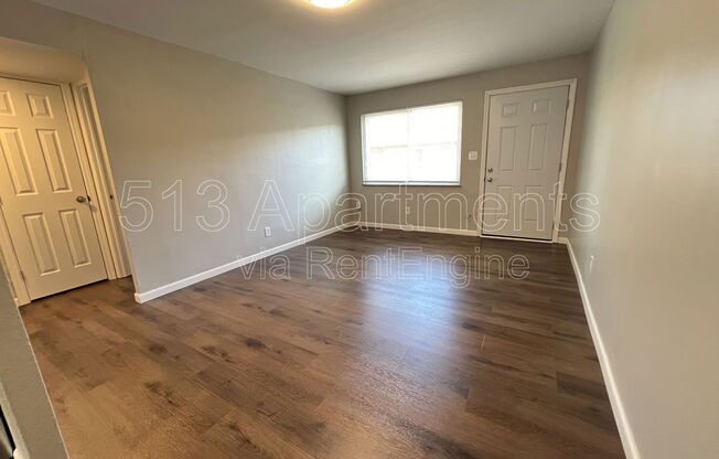 524 ROCKDALE AVE