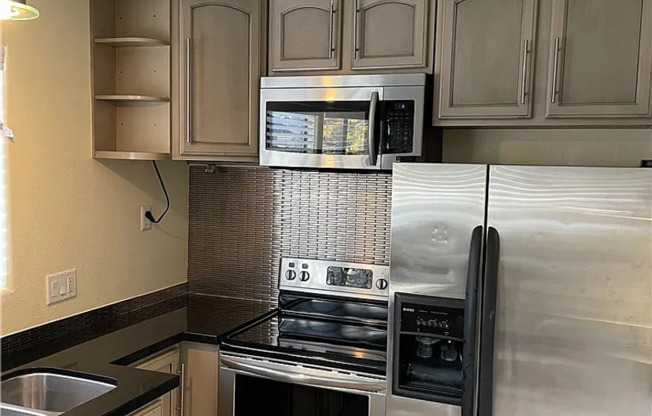 1 bed, 1 bath, $1,900