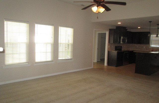 4 beds, 2 baths, $1,991