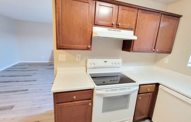 2 beds, 1 bath, 900 sqft, $1,995, Unit 10