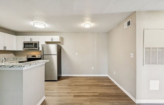 3 beds, 2 baths, 1,198 sqft, $2,285, Unit 16-204