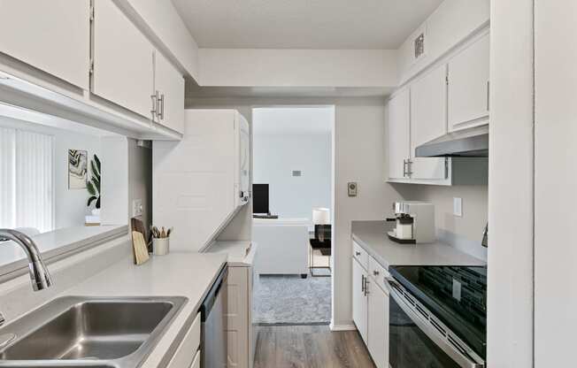 Spacious Full Size Kitchen at The Waverly, Belleville, 48111