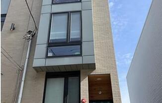 1219 N 27 ST