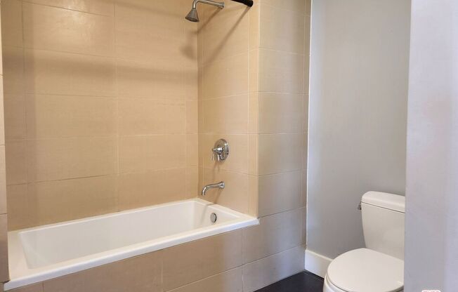 Studio, 1 bath, 600 sqft, $1,950, Unit 908