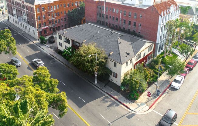 602 S. Dunsmuir, LLC