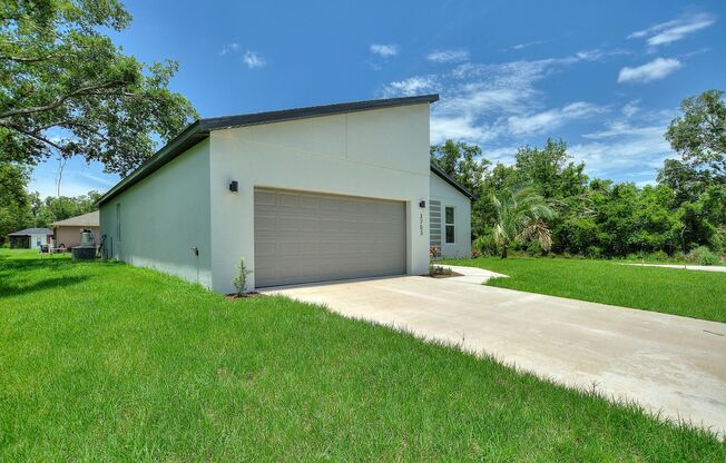 Deposit-Free! Modern, energy efficient home with ALL of the upgrades! North Port, FL